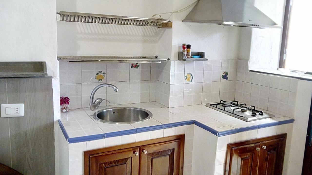 B&B Casa Frank Стромболи Екстериор снимка