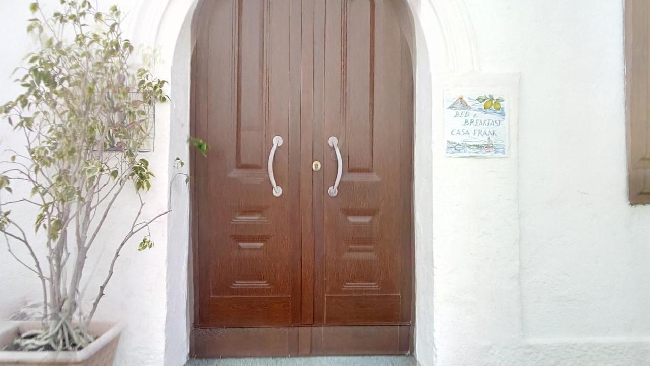 B&B Casa Frank Стромболи Екстериор снимка